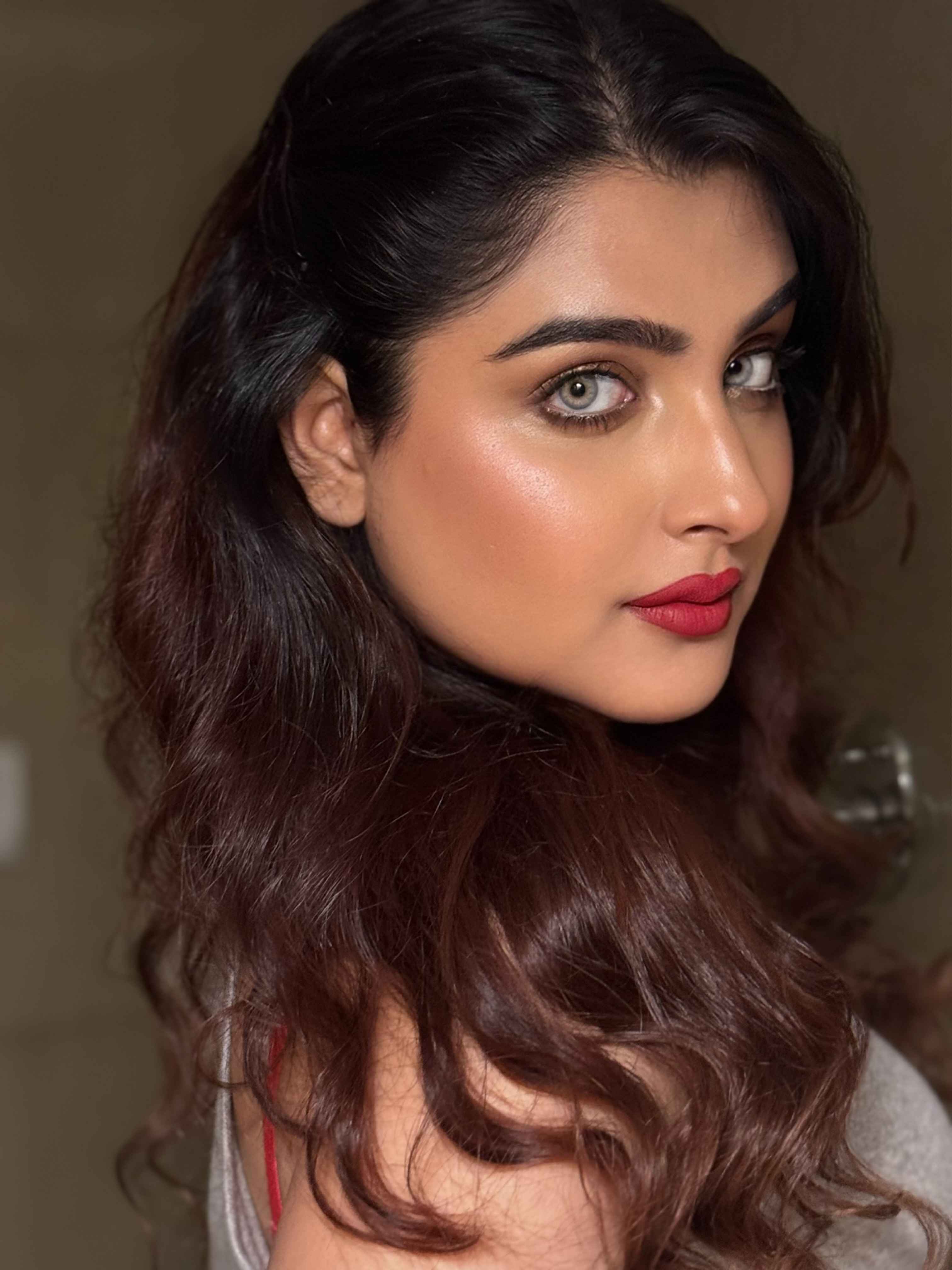 kanti gray yearly lenses