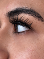 VYNKL lashes- Florence