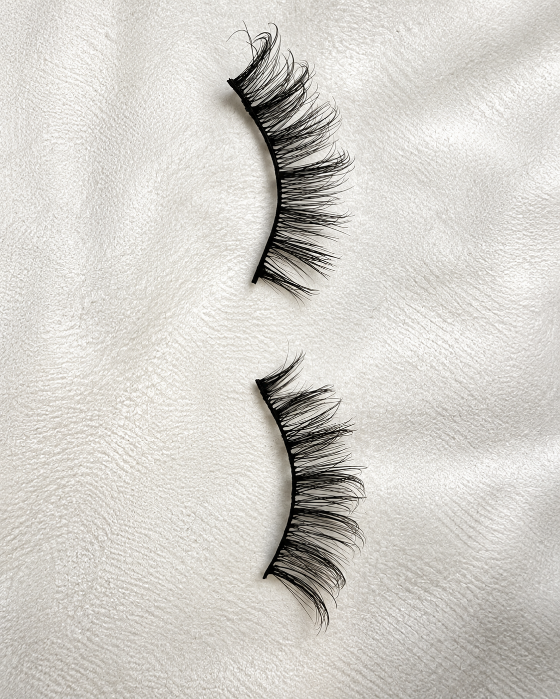 VYNKL lashes- Florence