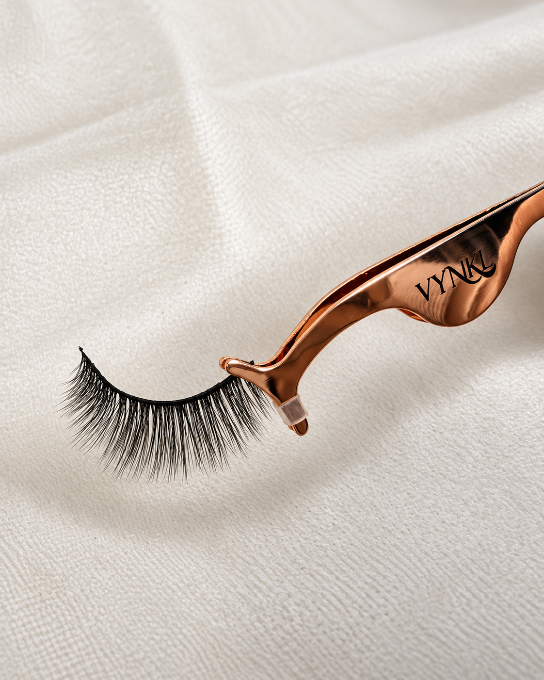 VYNKL lashes - London
