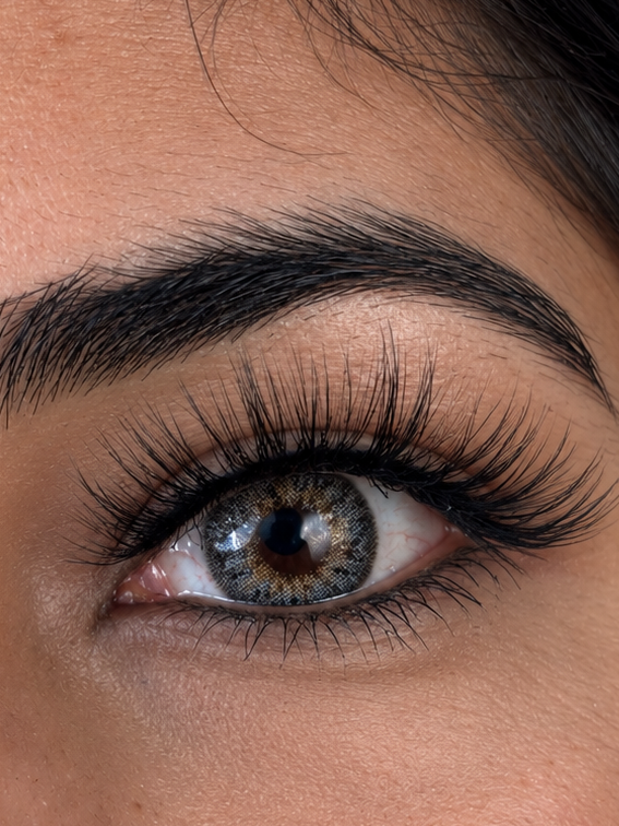 VYNKL Lashes - Milan
