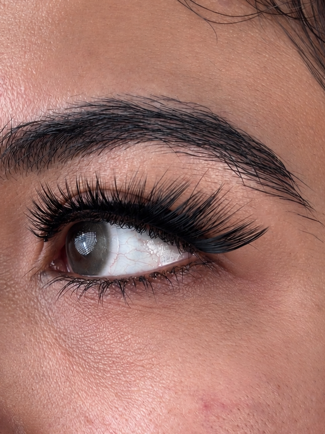 VYNKL lashes - Istanbul