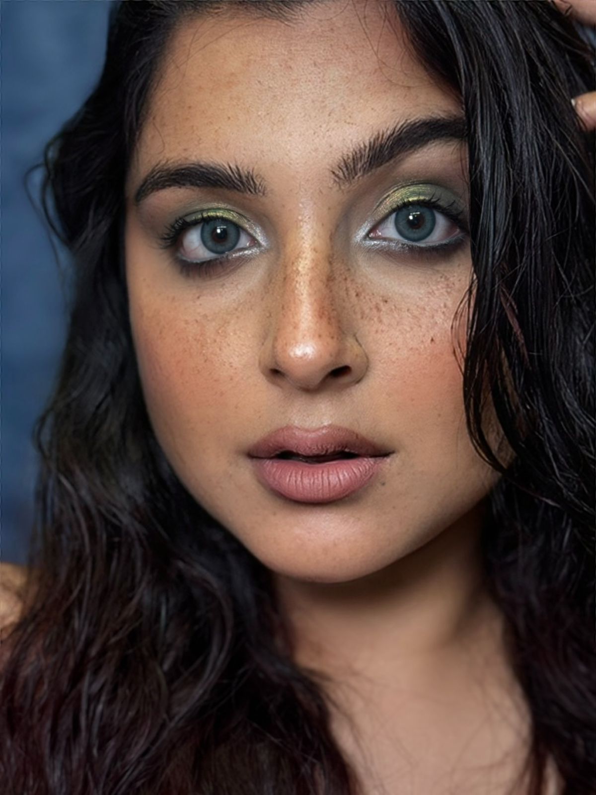 Moss Green yearly lenses