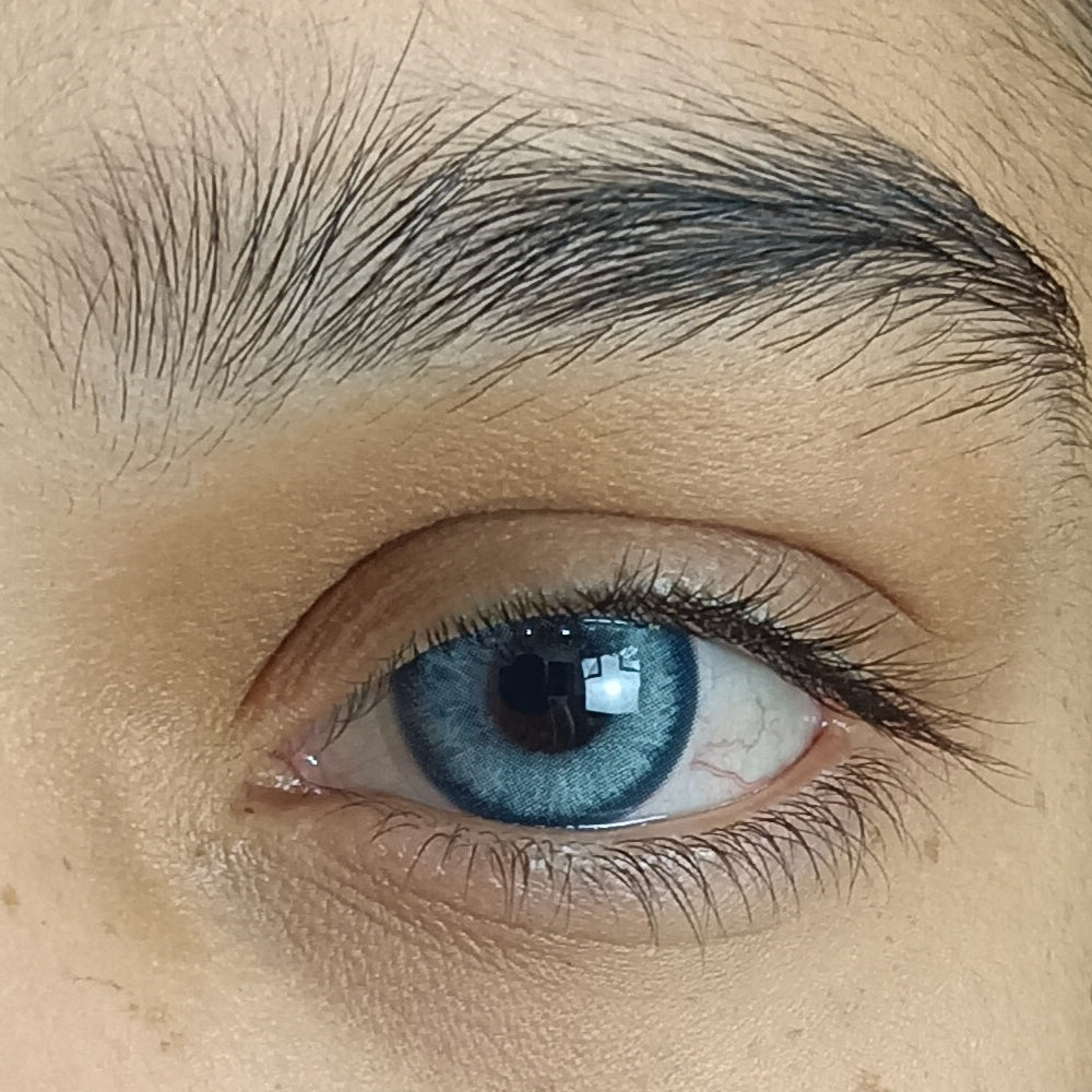 Aqua blue yearly lenses